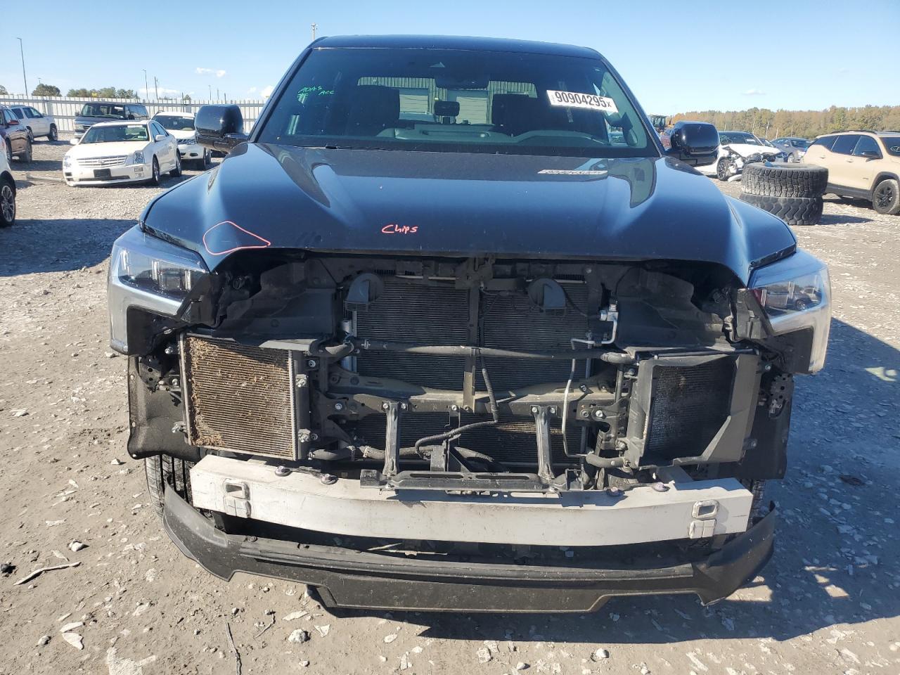 2024 Toyota Tundra Crewmax Platinum - Image 5