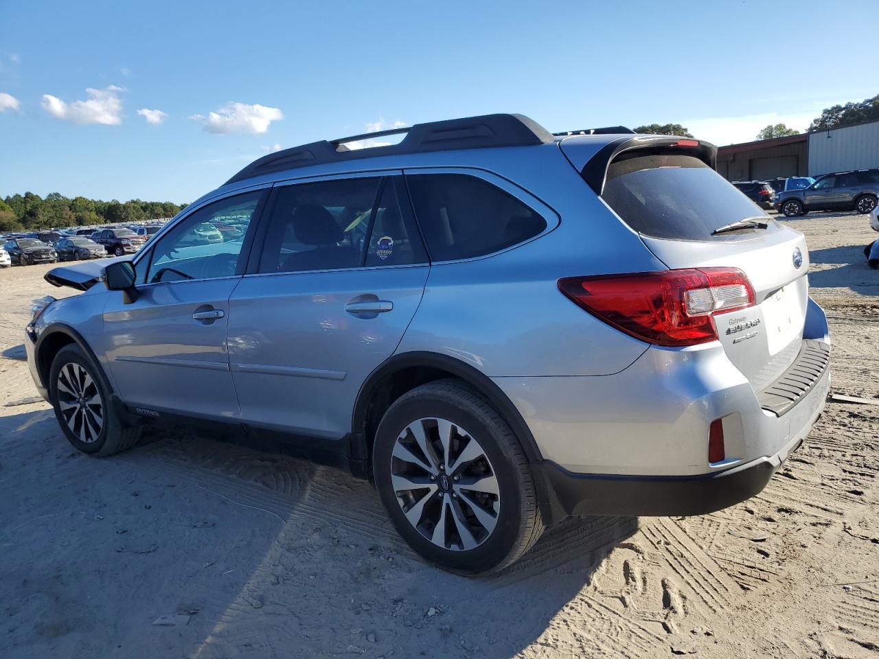 2015 Subaru Outback 2.5I Limited - Фото 2