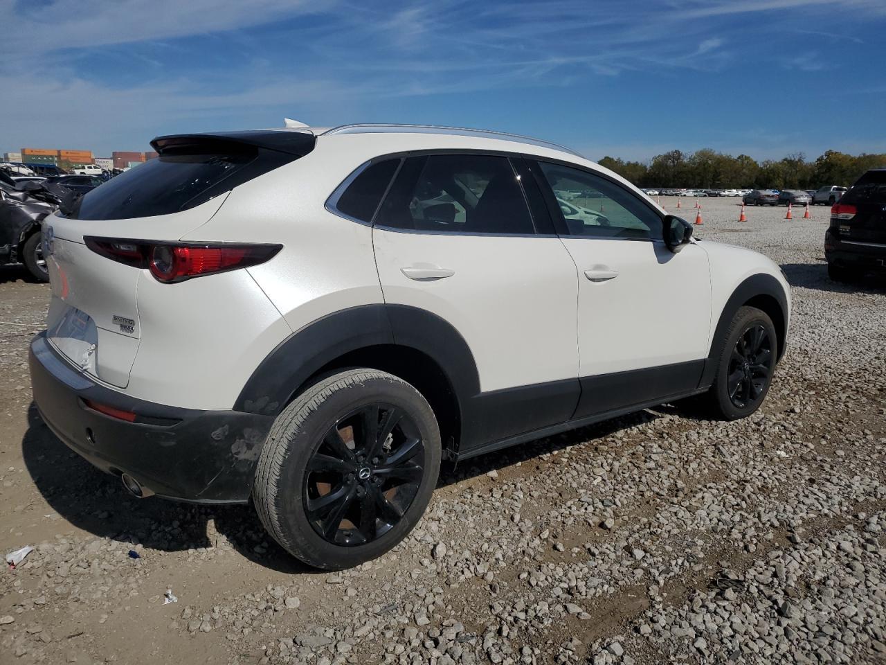 2024 Mazda Cx-30 Premium - Image 3