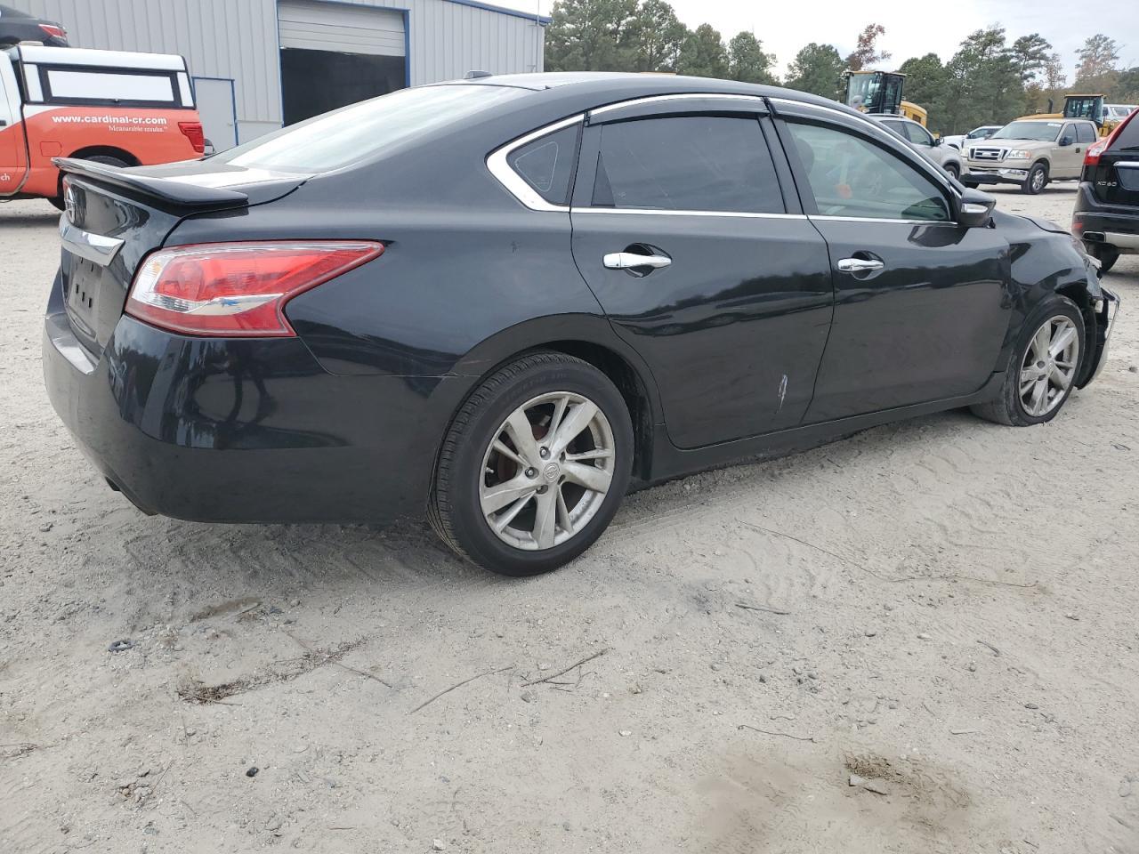 2013 Nissan Altima 2.5 - Image 3