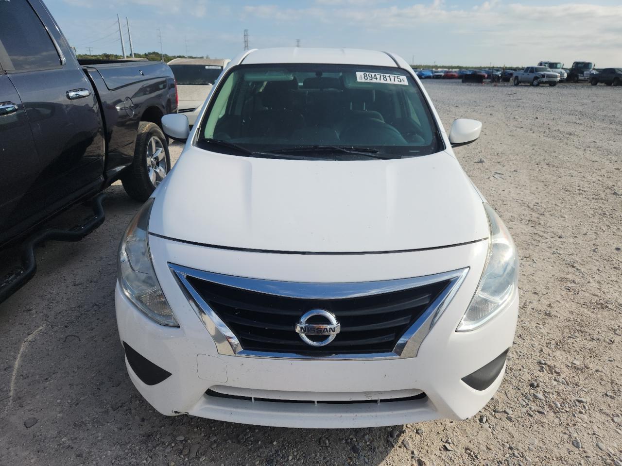 2016 Nissan Versa S - Фото 5