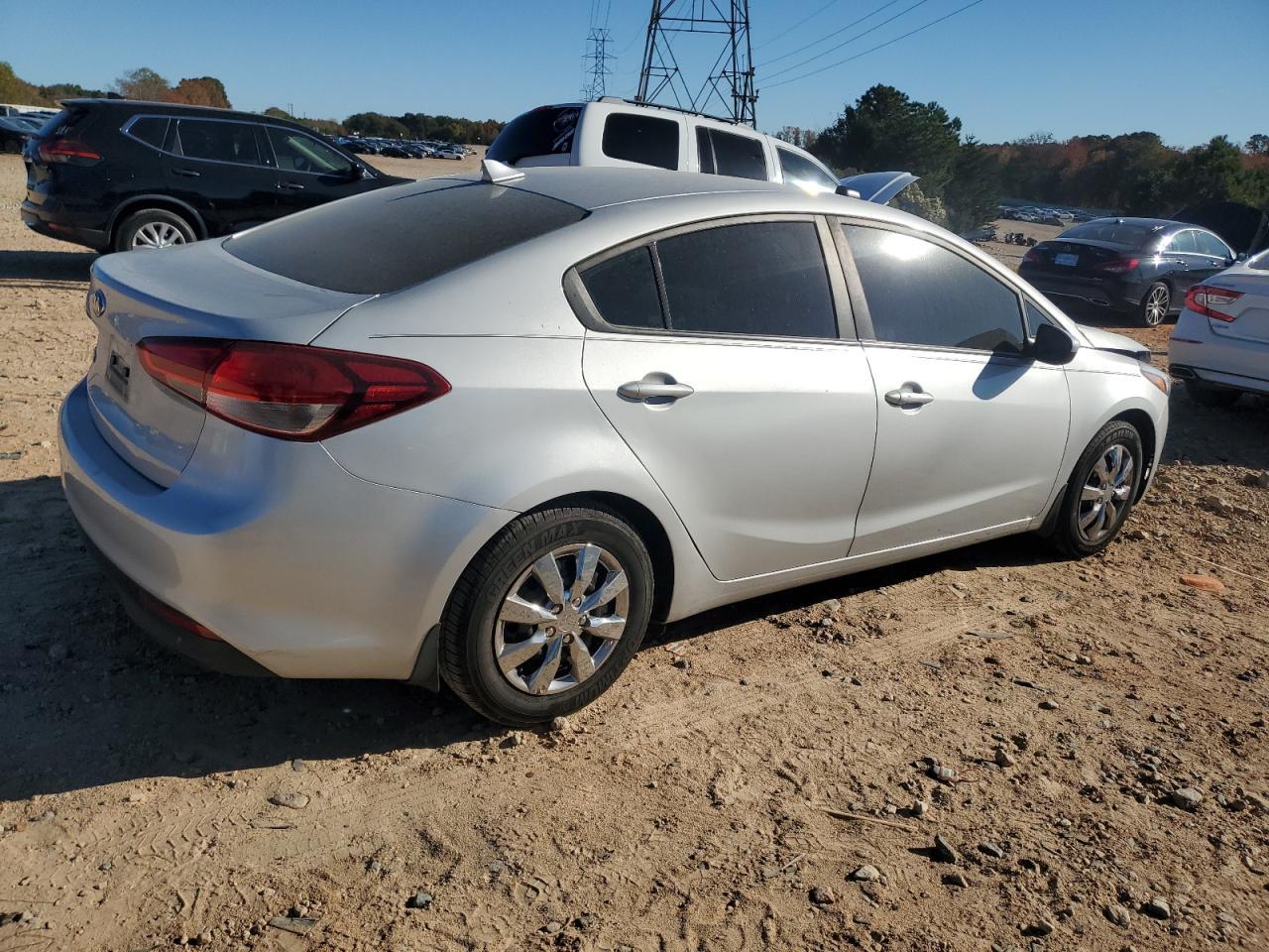 2018 Kia Forte Lx - Image 3