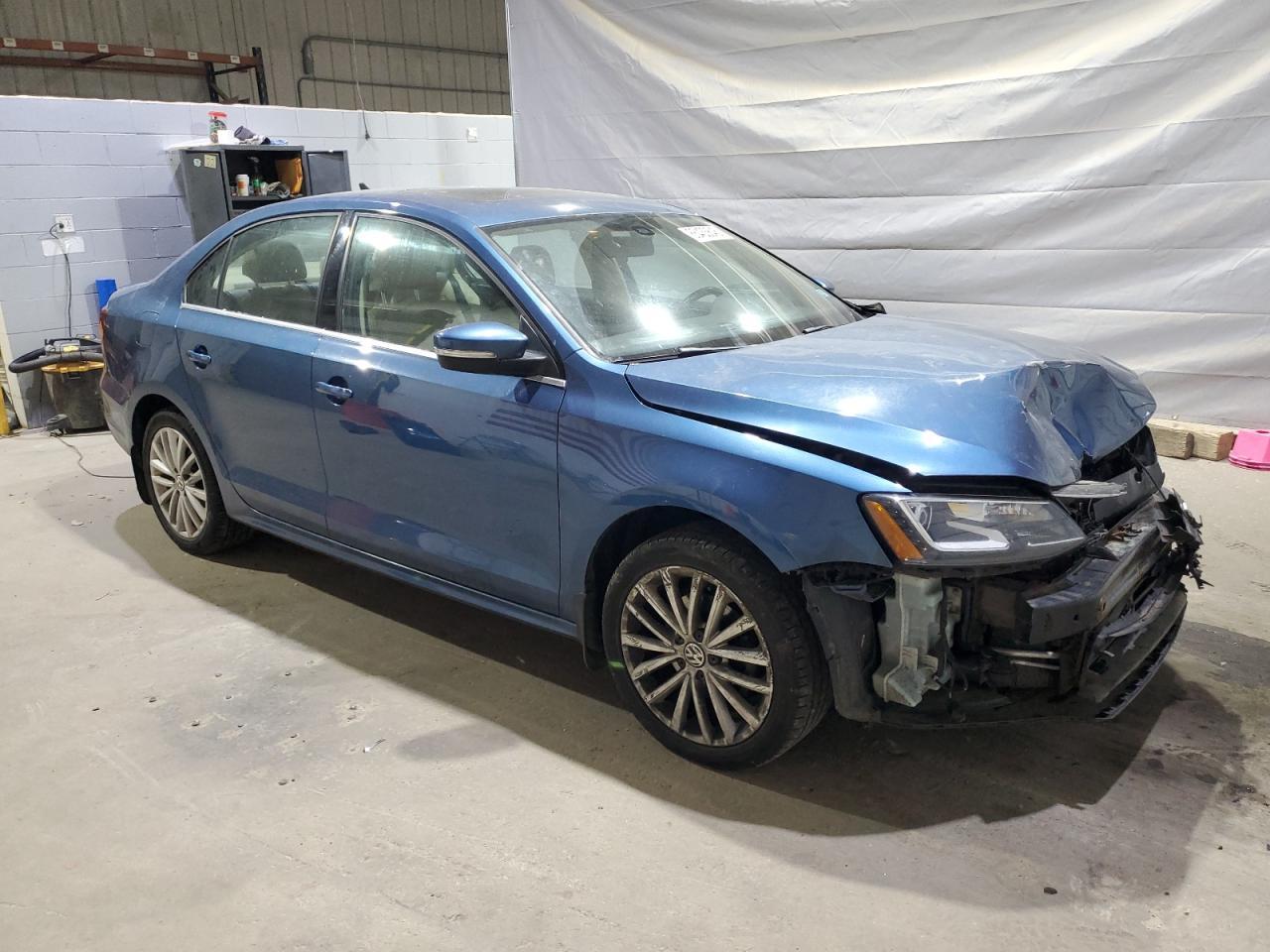 2016 Volkswagen Jetta Sel - Image 4