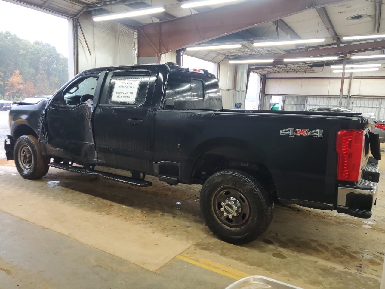 2024 Ford F350 Super - Yard Truck - Фото 2