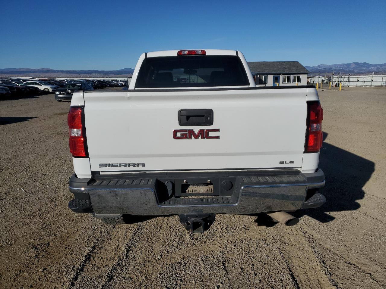2017 GMC Sierra K2500 Sle - Image 6