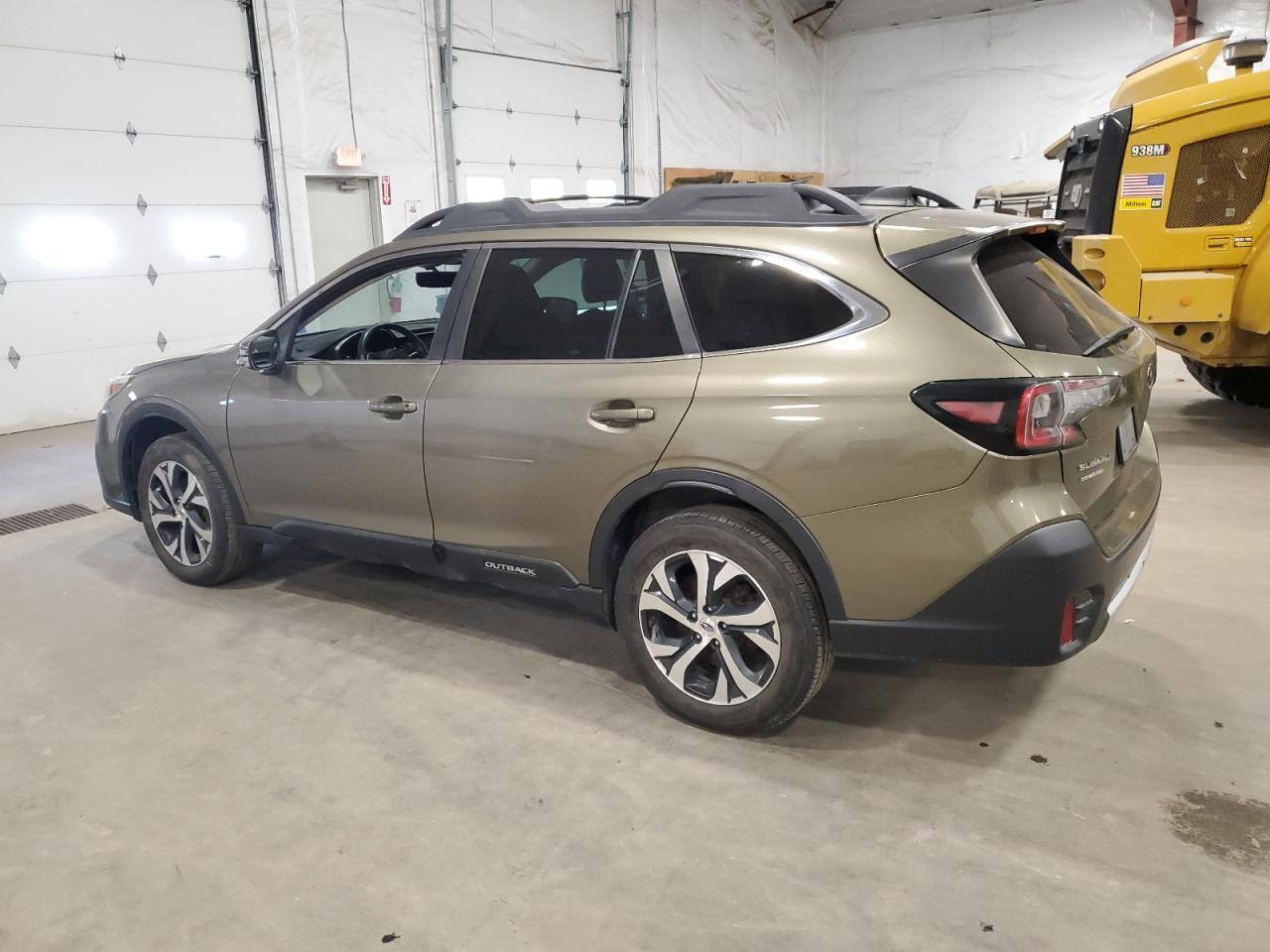 2020 Subaru Outback Limited - Фото 2