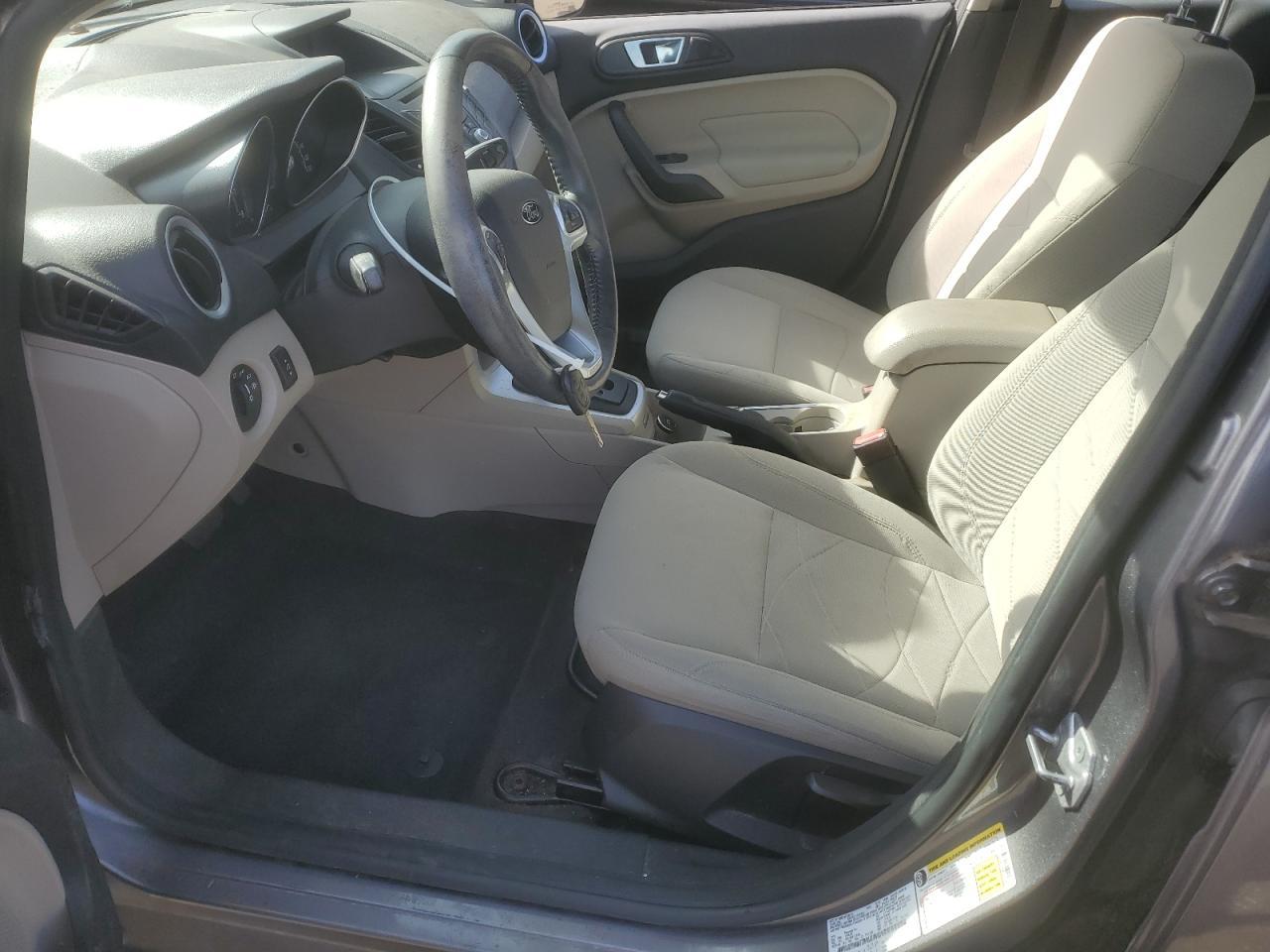 2014 Ford Fiesta Se - Image 7