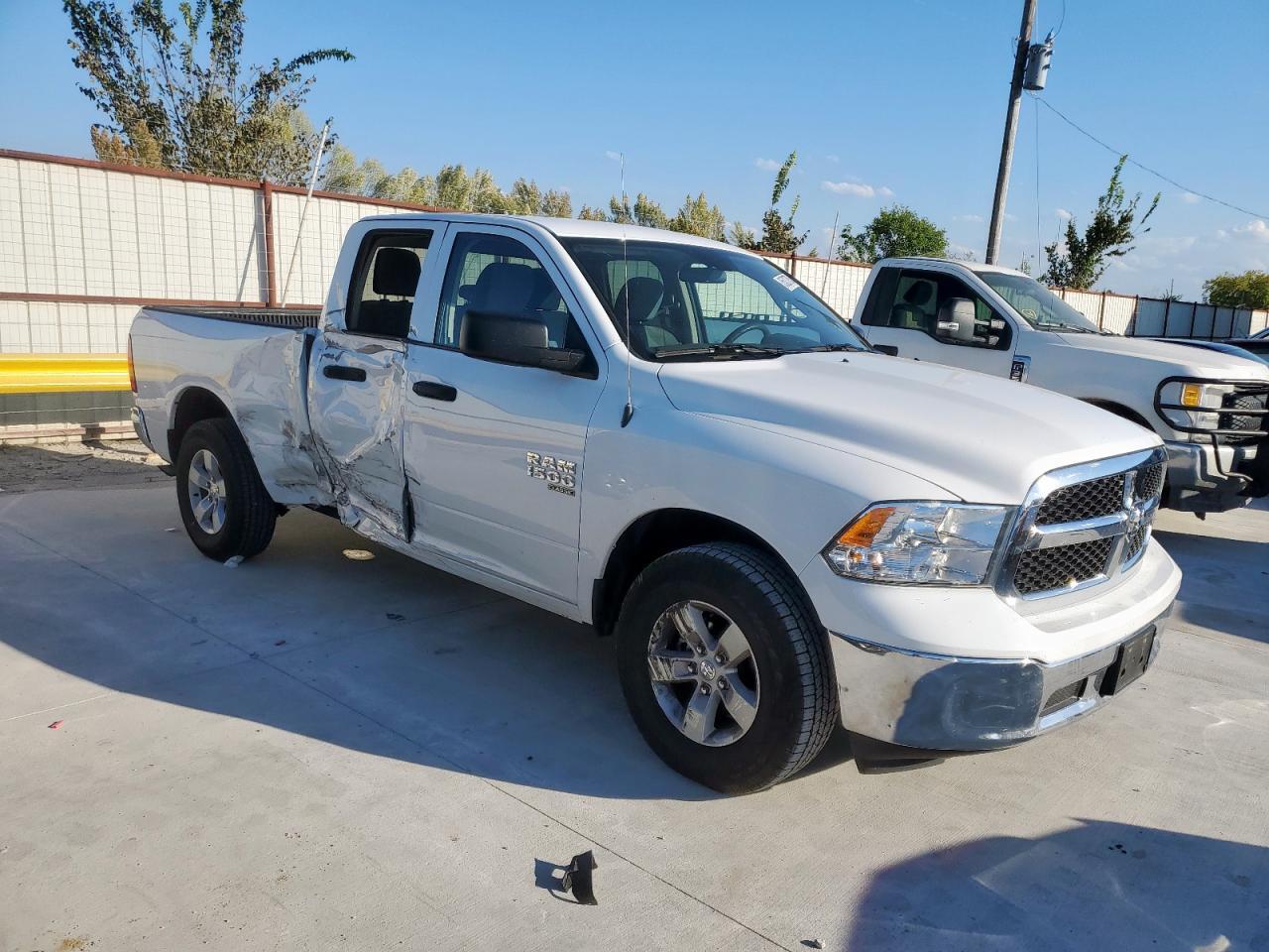 2024 Ram 1500 Classic Slt - Image 4