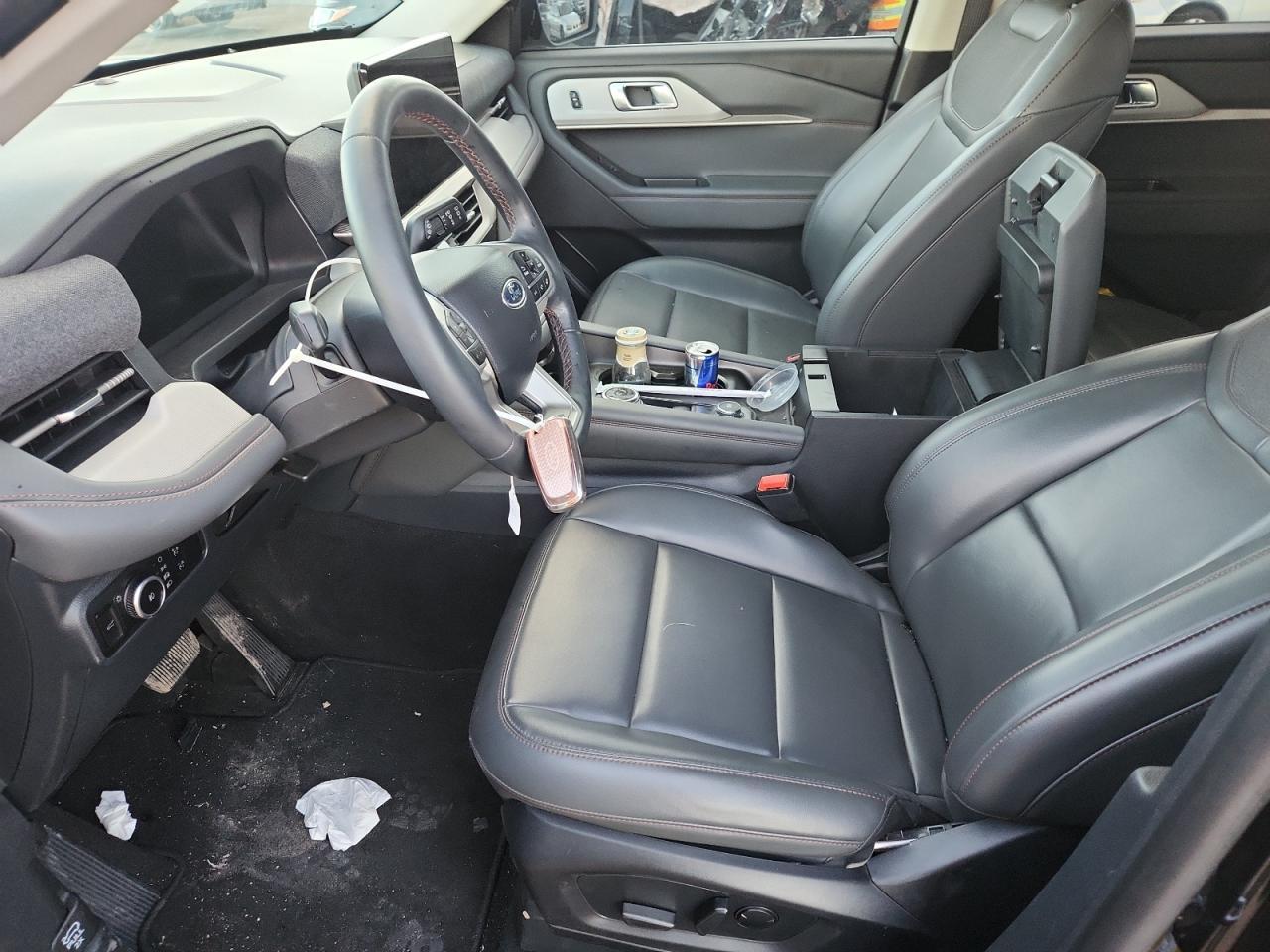 2025 Ford Explorer Active - Фото 7