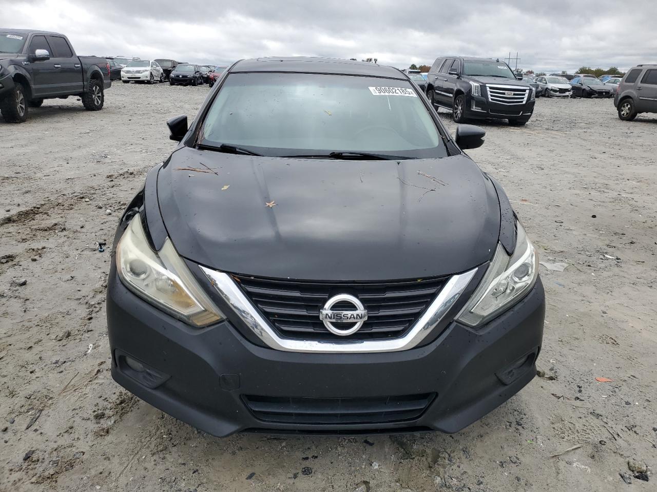 2016 Nissan Altima 2.5 - Image 5