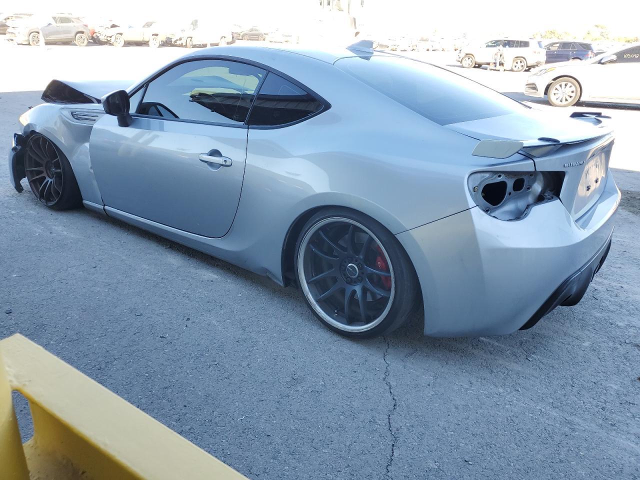 2018 Subaru Brz 2.0 Limited - Фото 2