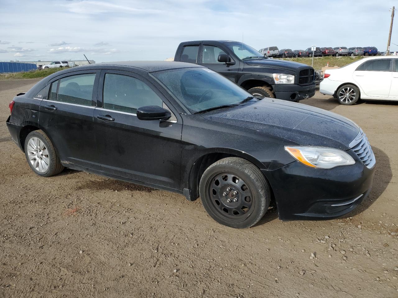 2013 Chrysler 200 Lx - Фото 4