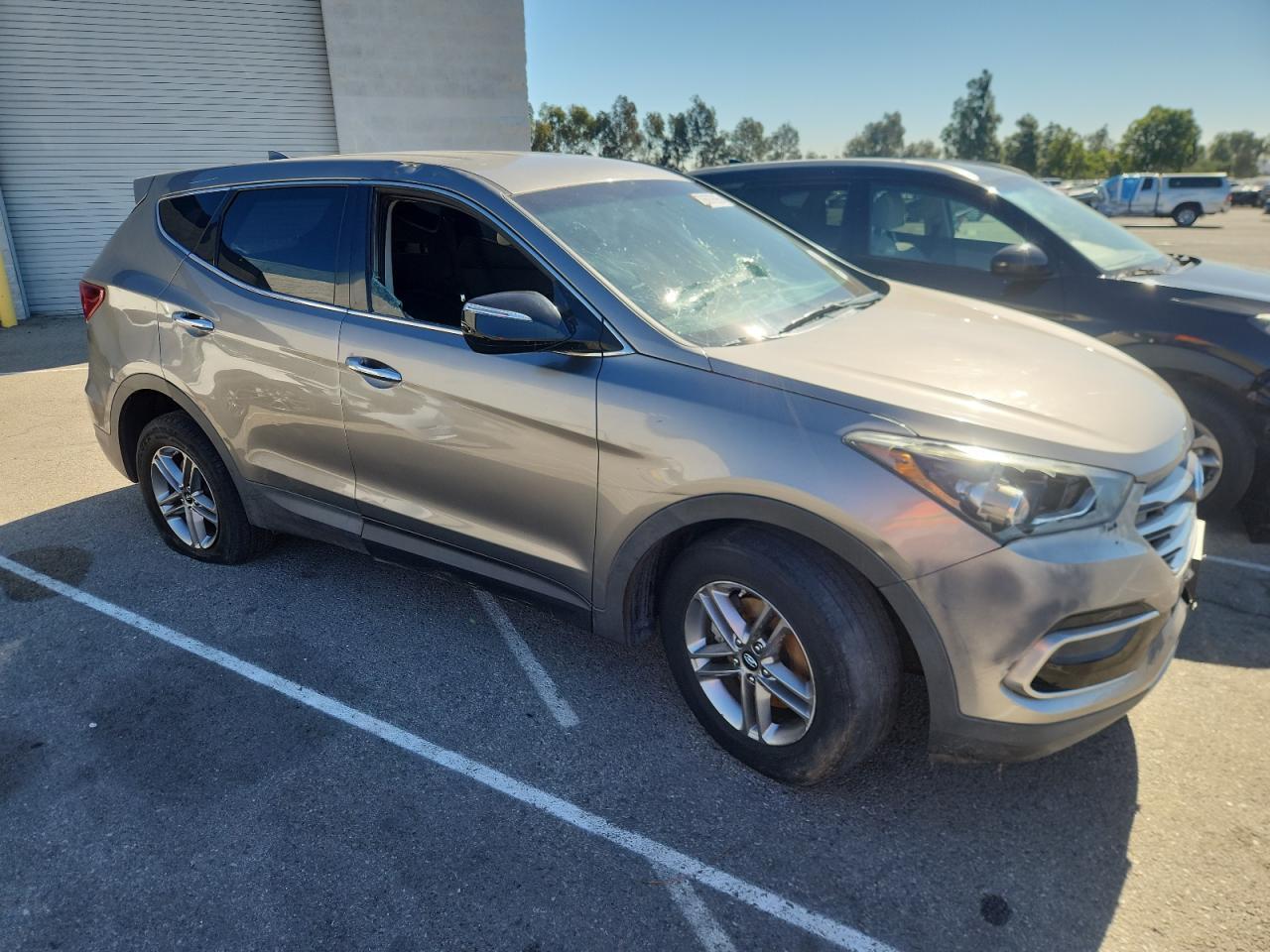 2017 Hyundai Santa Fe Sport 2.4L - Image 4