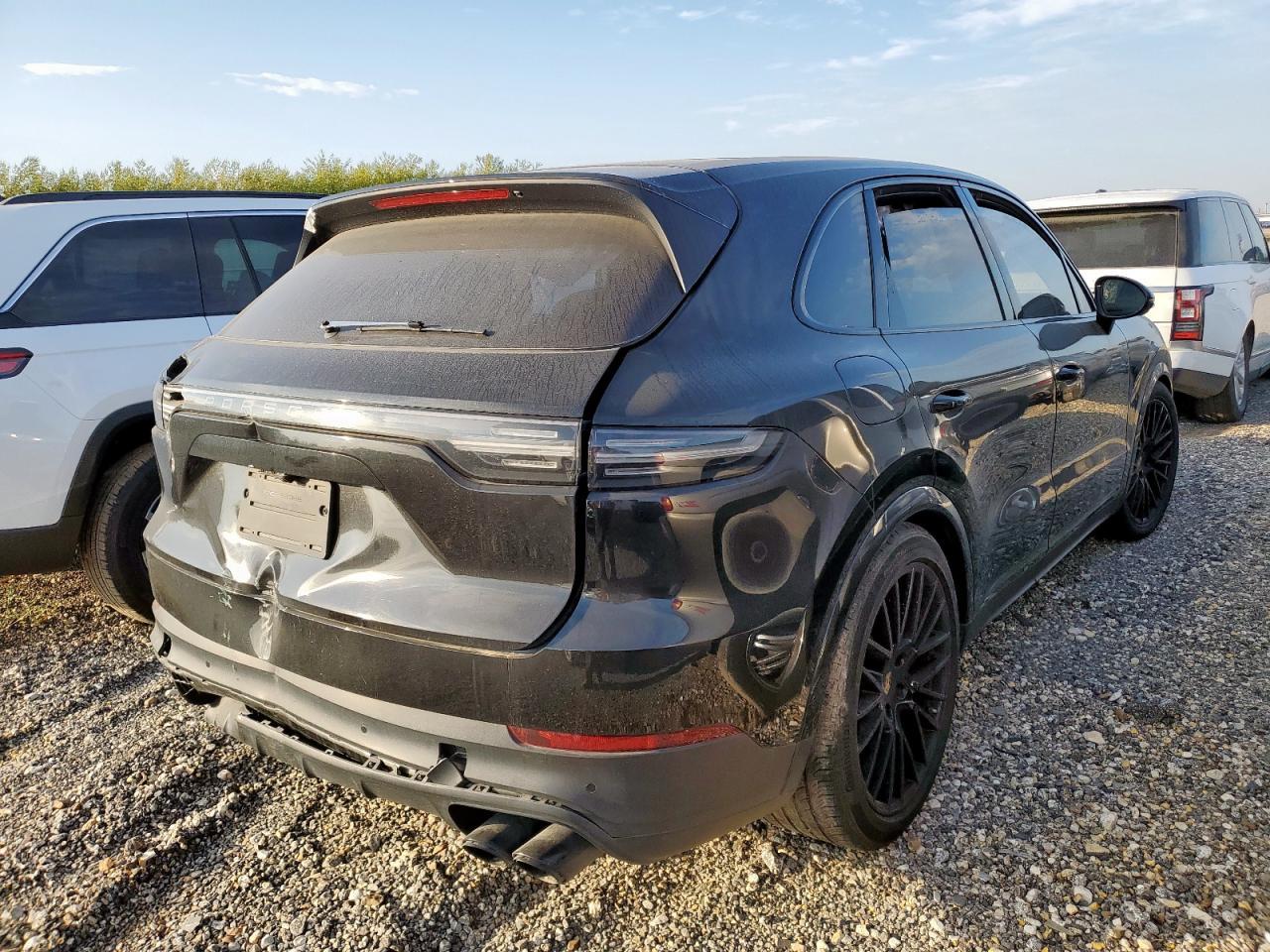 2023 Porsche Cayenne S - Image 3