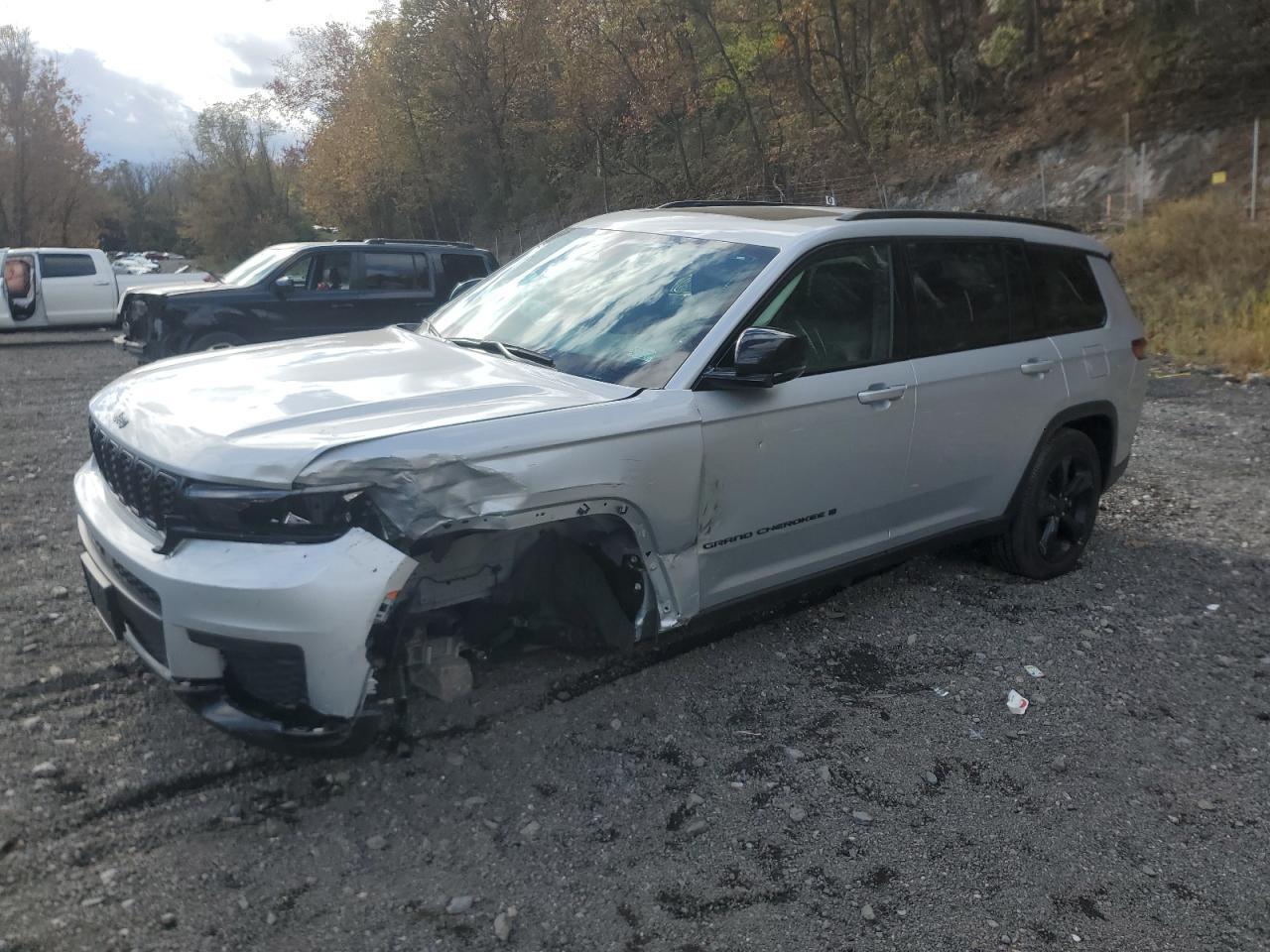 2024 Jeep Grand Cherokee L Laredo