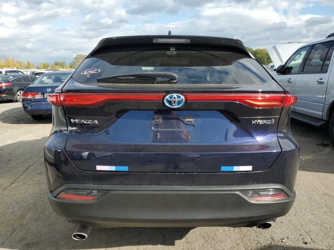 2021 Toyota Venza Le - Фото 6
