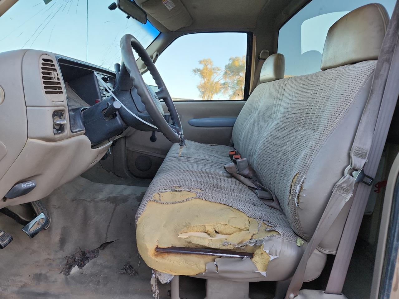 1998 Chevrolet Gmt-400 C2500 - Фото 7