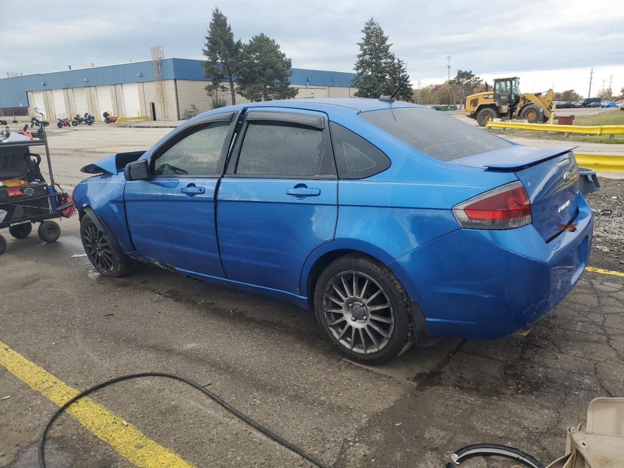 2011 Ford Focus Ses - Фото 2