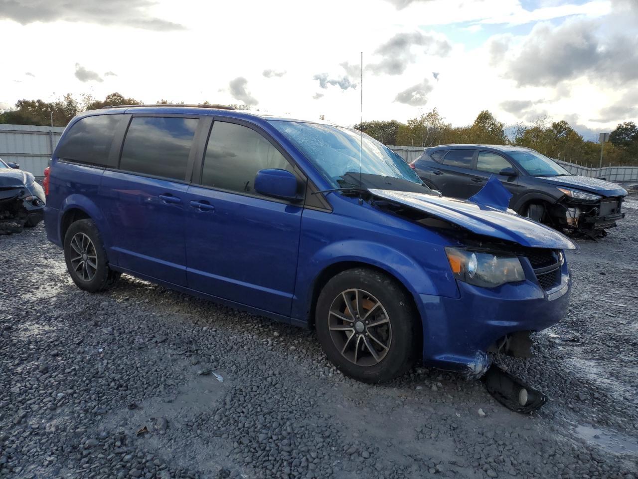 2019 Dodge Grand Caravan Gt - Image 4