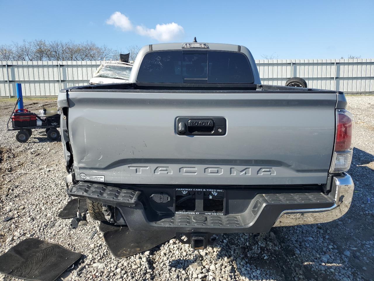 2020 Toyota Tacoma Double Cab - Фото 6
