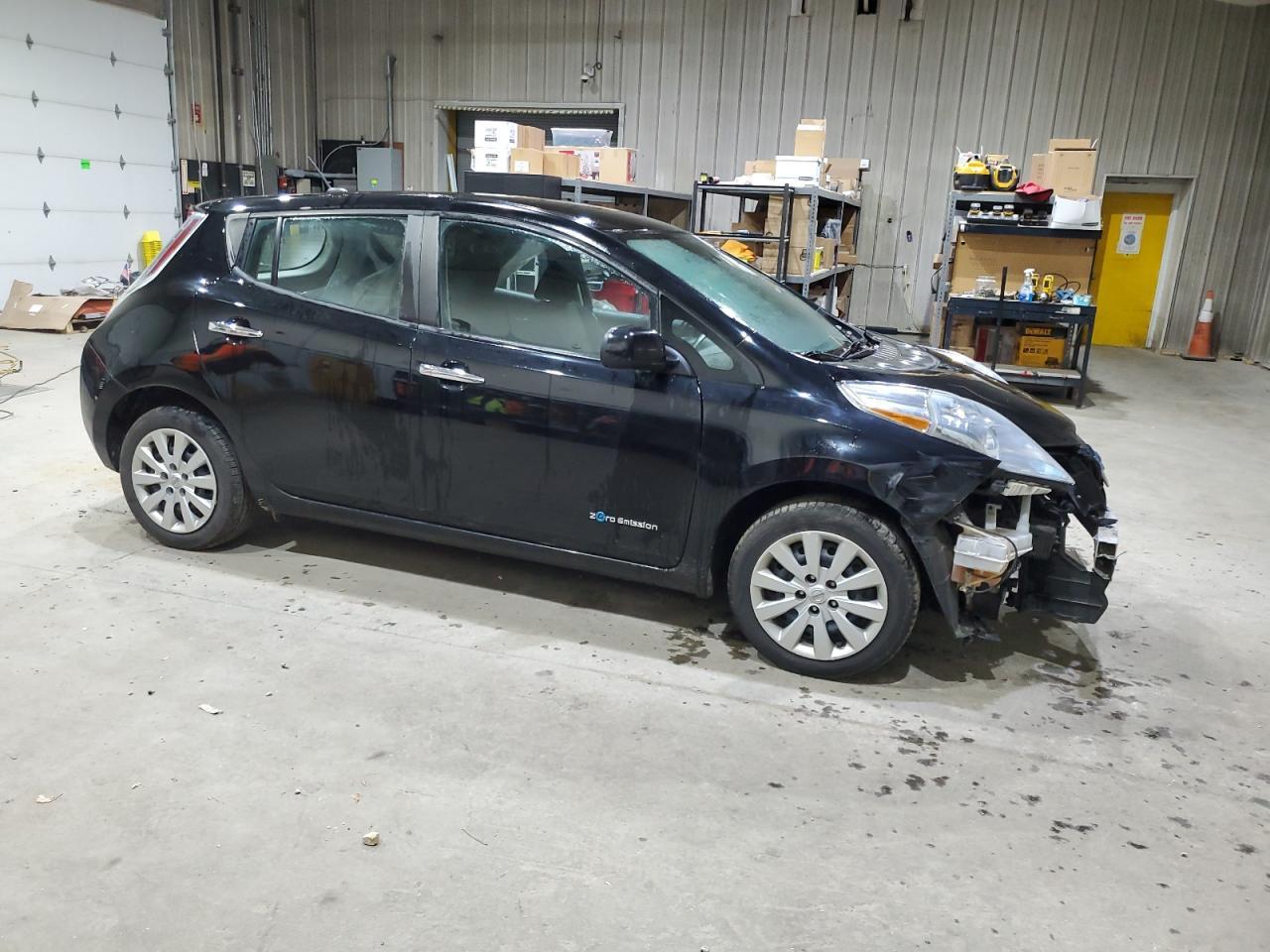 2015 Nissan Leaf S - Image 4