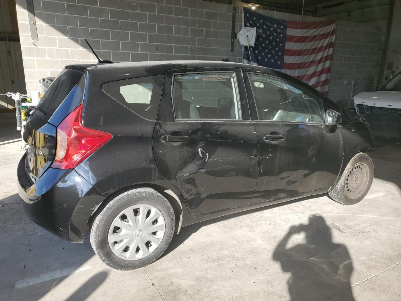 2016 Nissan Versa Note S - Фото 3