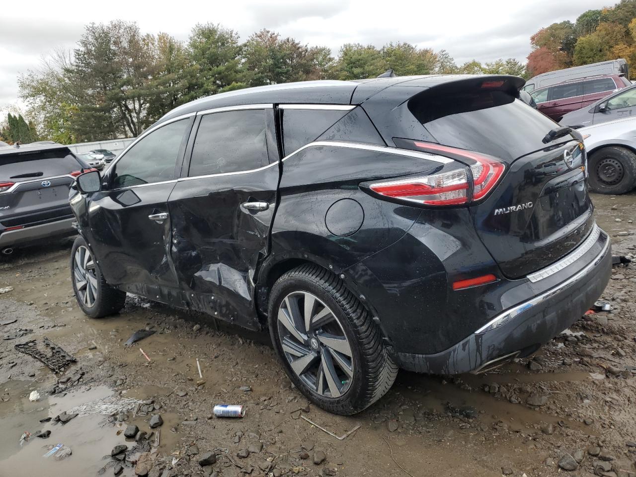 2015 Nissan Murano Platinum - Image 2