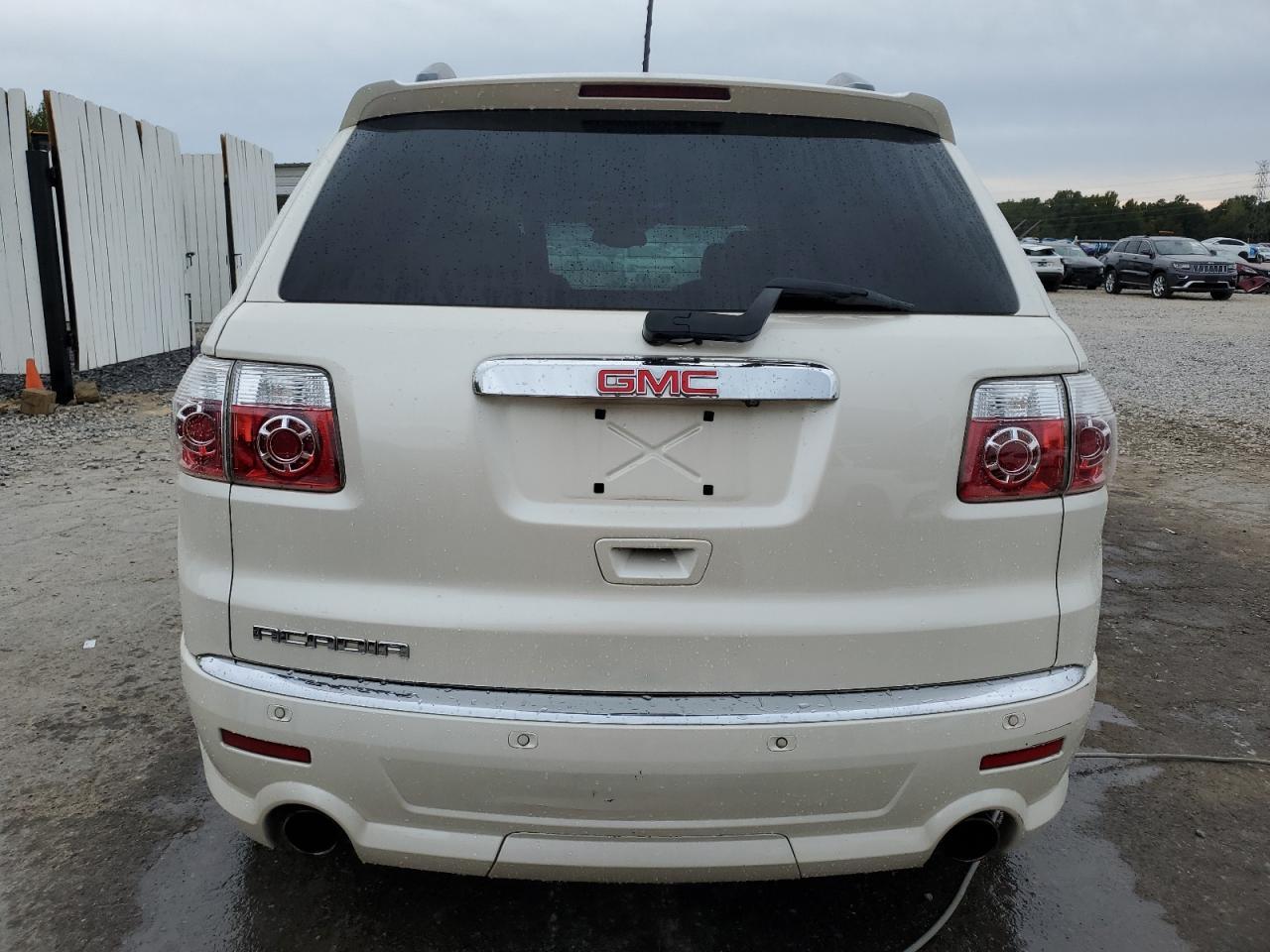 2011 GMC Acadia Denali - Фото 6