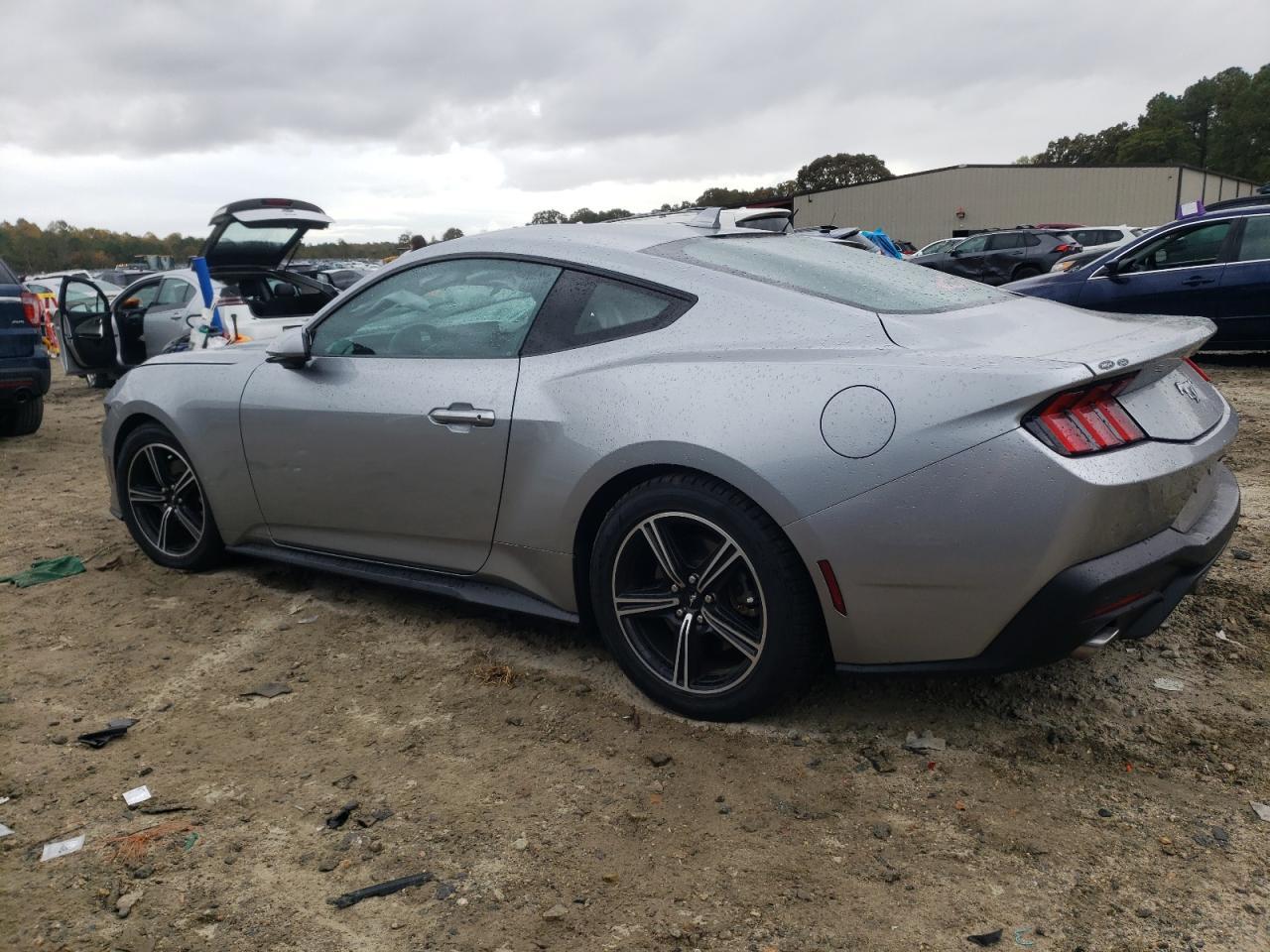 2024 Ford Mustang - Image 2