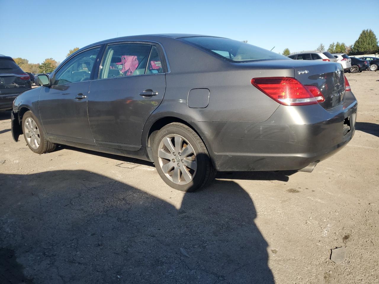 2006 Toyota Avalon Xl - Image 2