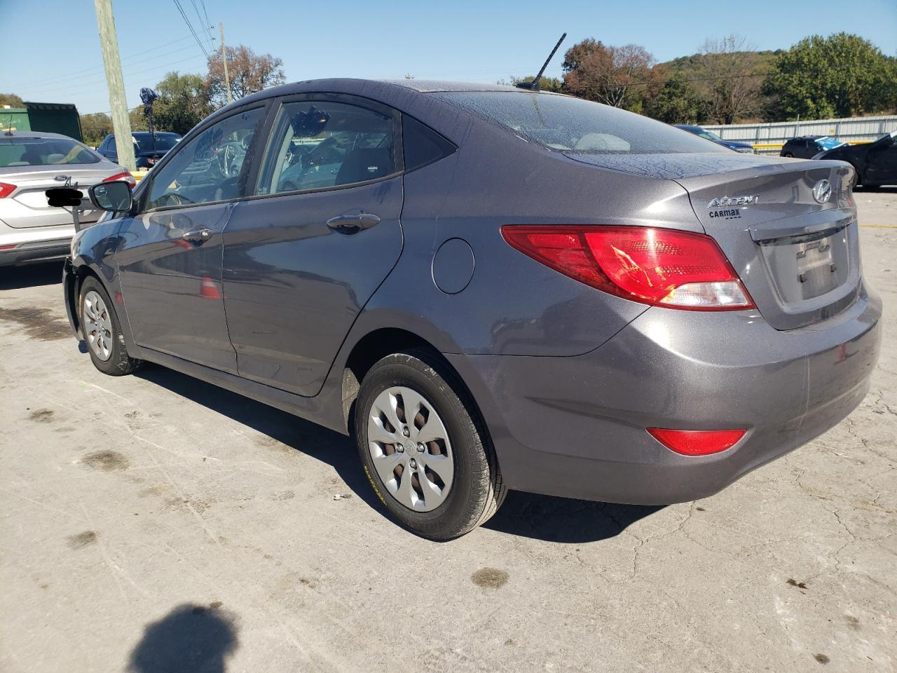 2017 Hyundai Accent Se - Фото 2