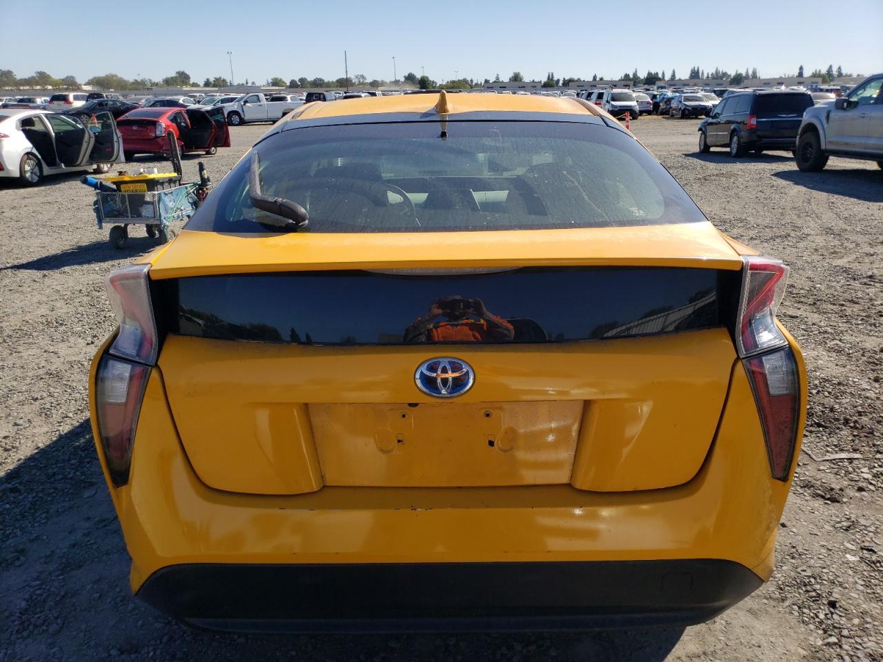 2016 Toyota Prius - Фото 6