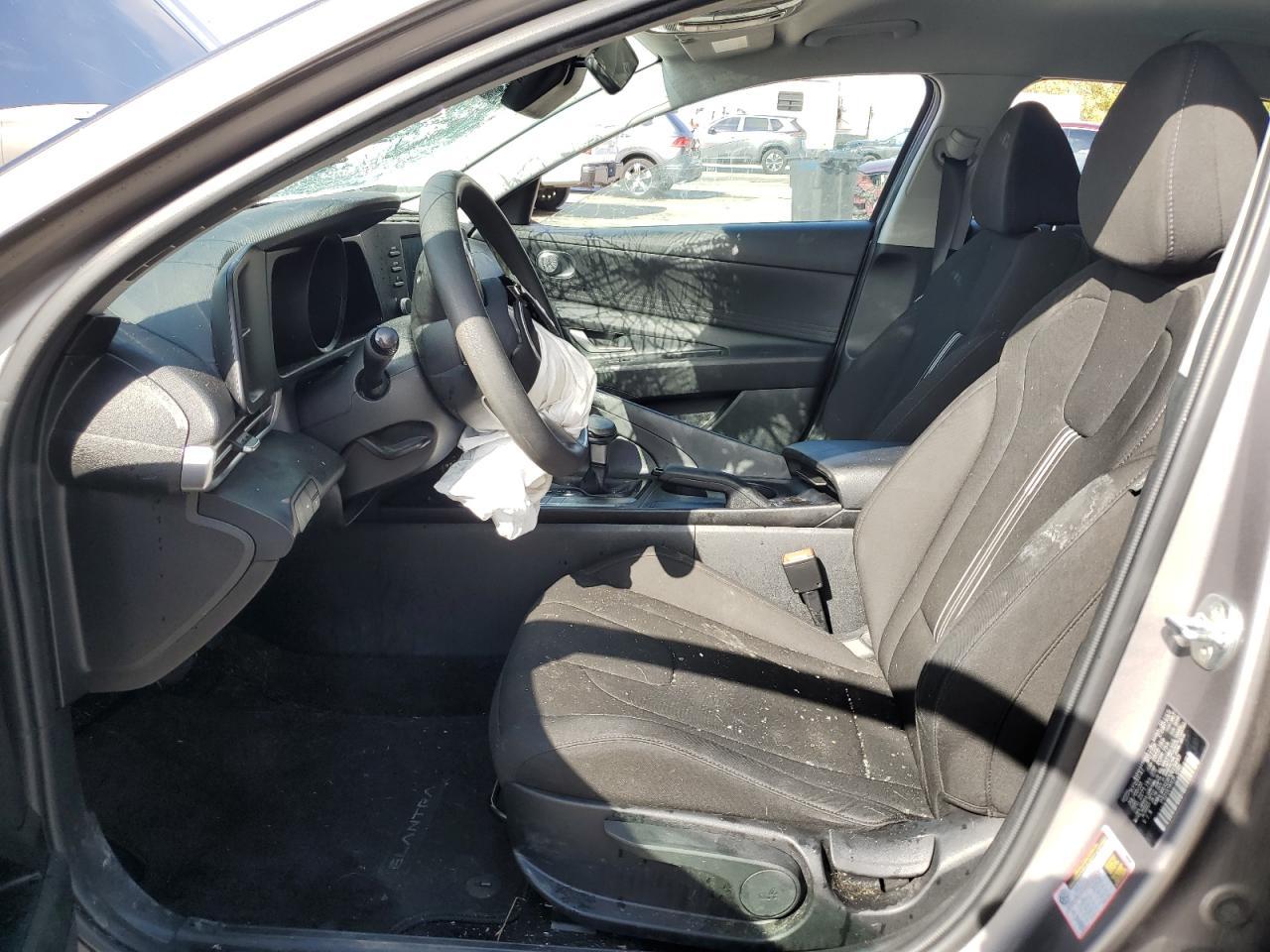 2023 Hyundai Elantra Sel - Фото 7
