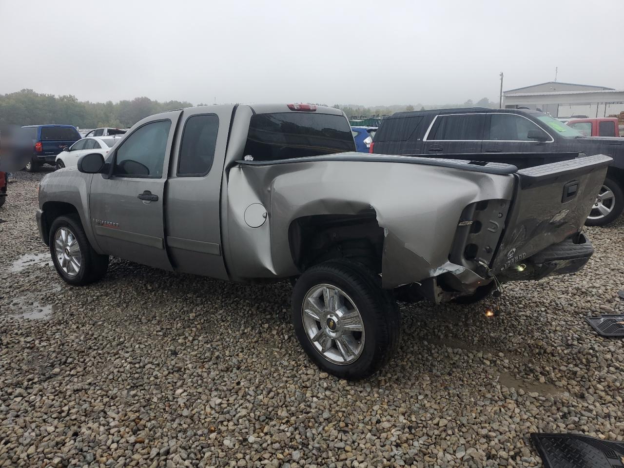 2007 Chevrolet Silverado C1500 - Фото 2