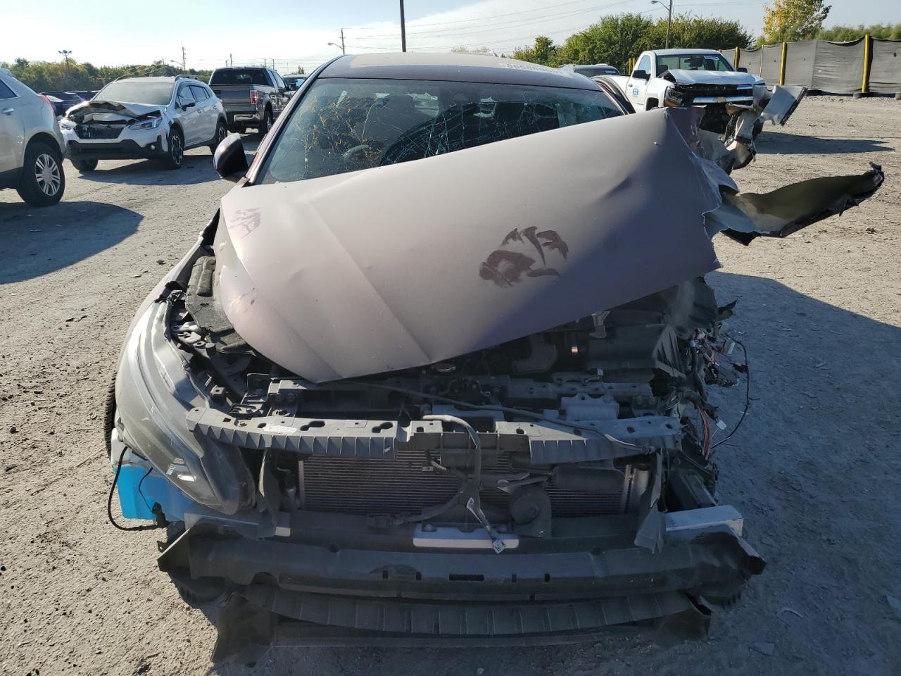 2023 Niss Altima - Image 5