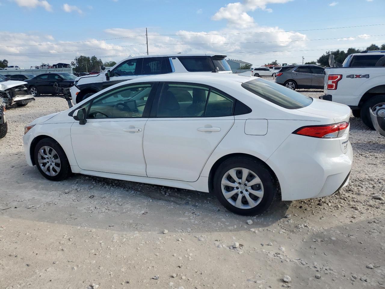 2022 Toyota Corolla Le - Фото 2