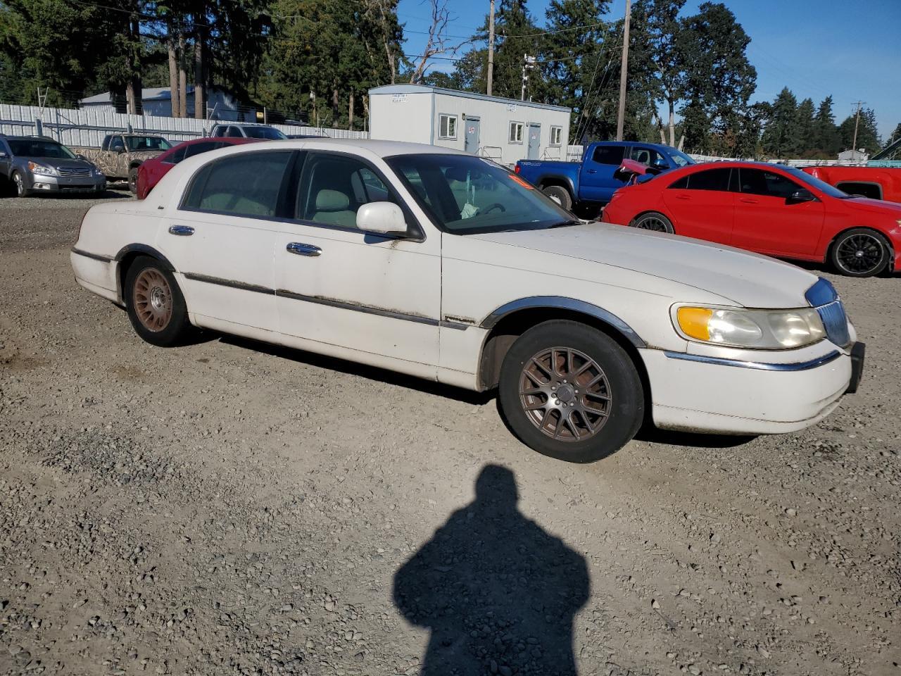 2001 Lincoln Town Car Cartier - Фото 4