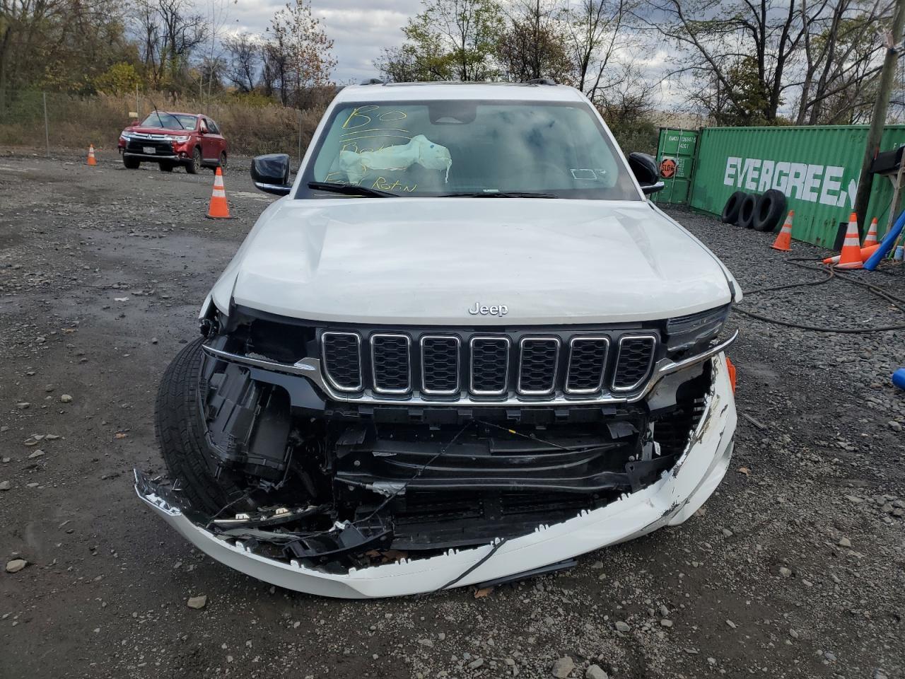 2024 Jeep Grand Cherokee Limited 4Xe - Image 5