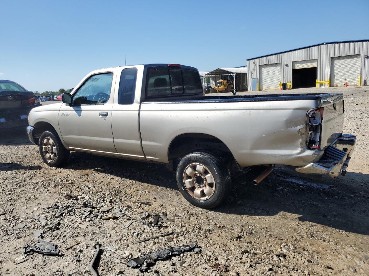 2000 Nissan Frontier King Cab Xe - Фото 2