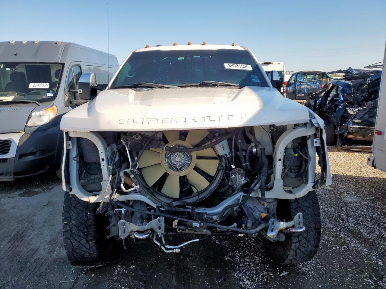 2017 Ford F350 Super Duty - Фото 5