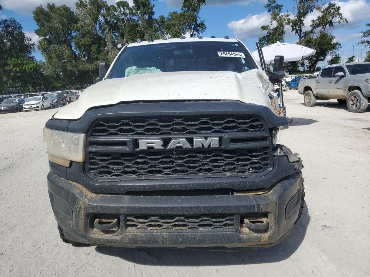2022 Ram 2500 Tradesman - Image 5