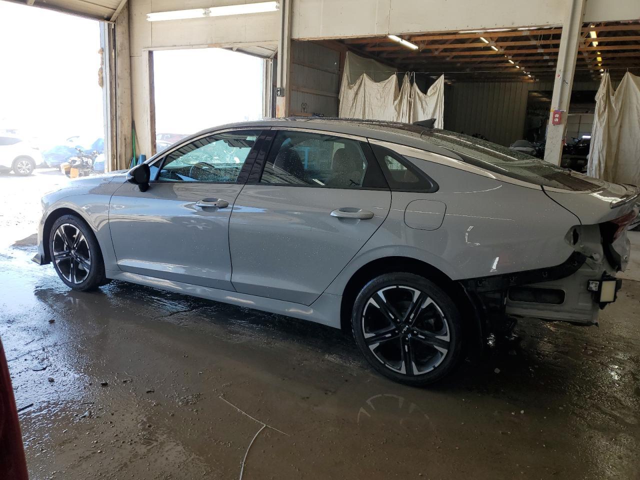 2022 Kia K5 Gt Line - Image 2