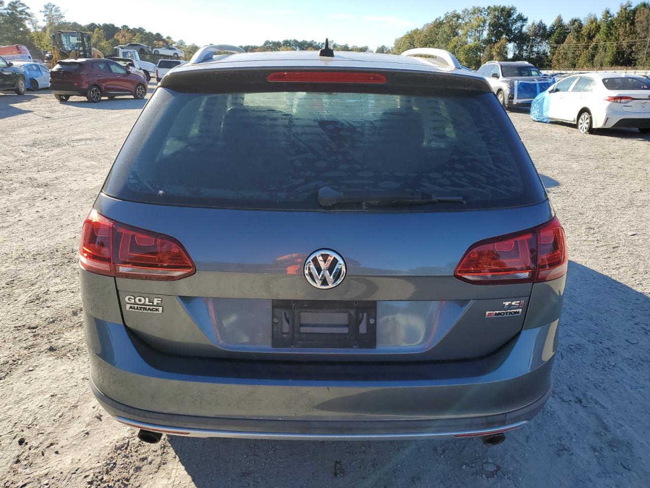 2017 Volkswagen Golf Alltrack S - Фото 6