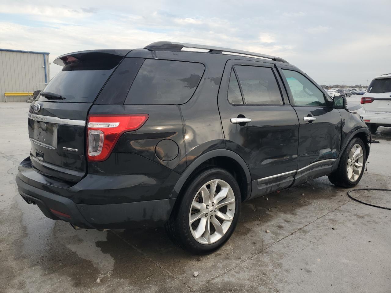 2015 Ford Explorer Xlt - Фото 3