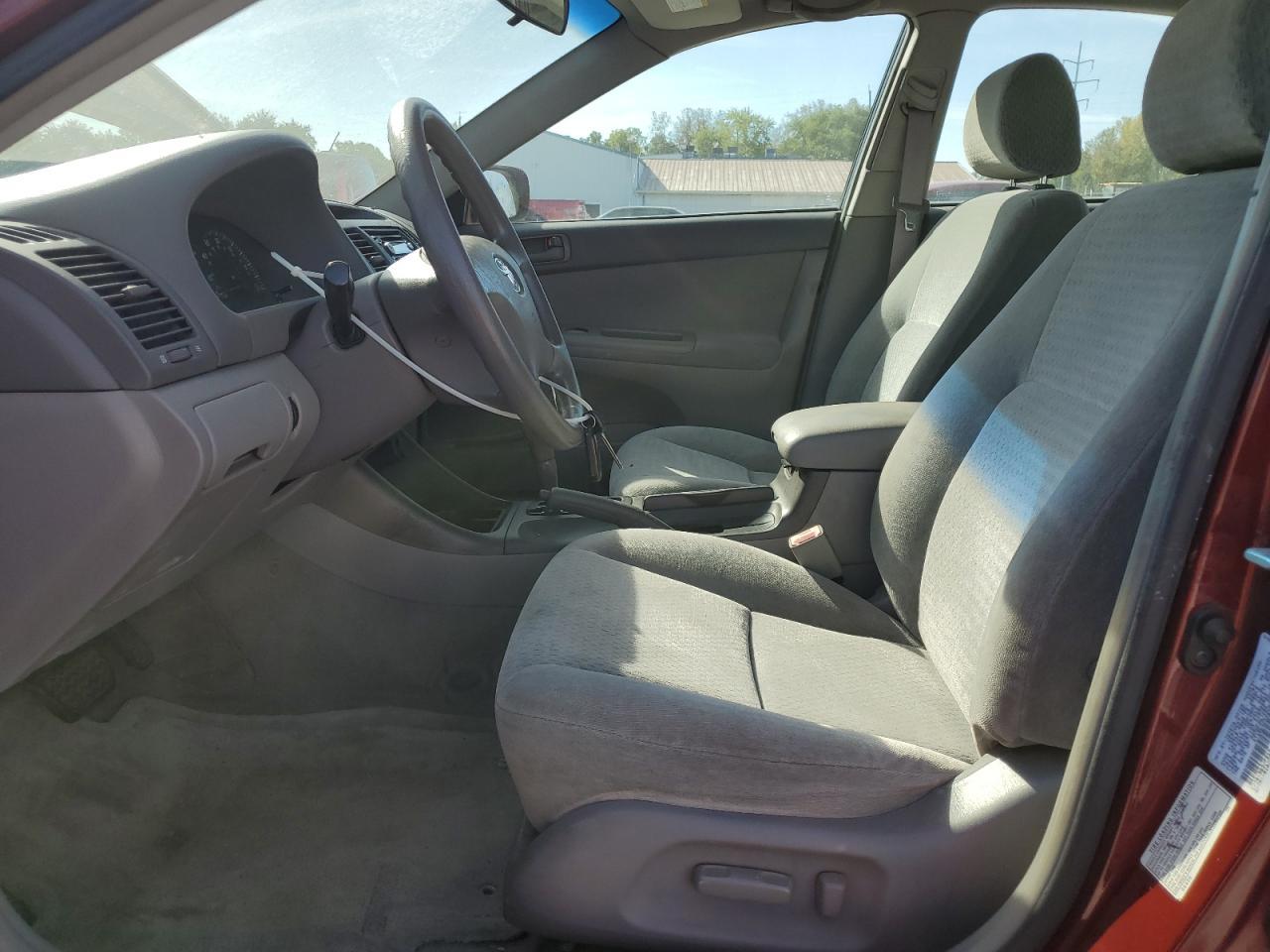 2002 Toyota Camry Le - Фото 7