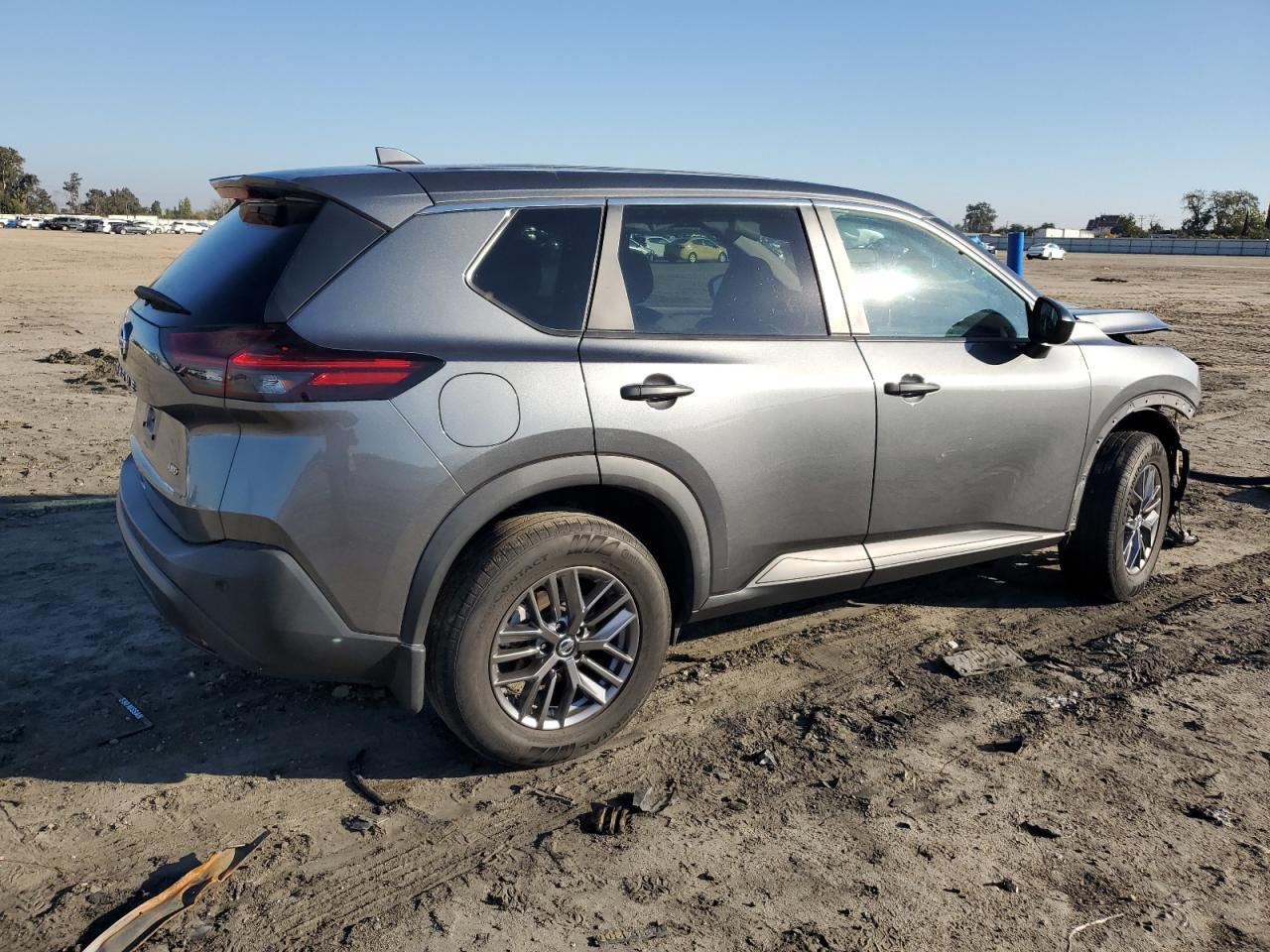 2021 Nissan Rogue S - Фото 3