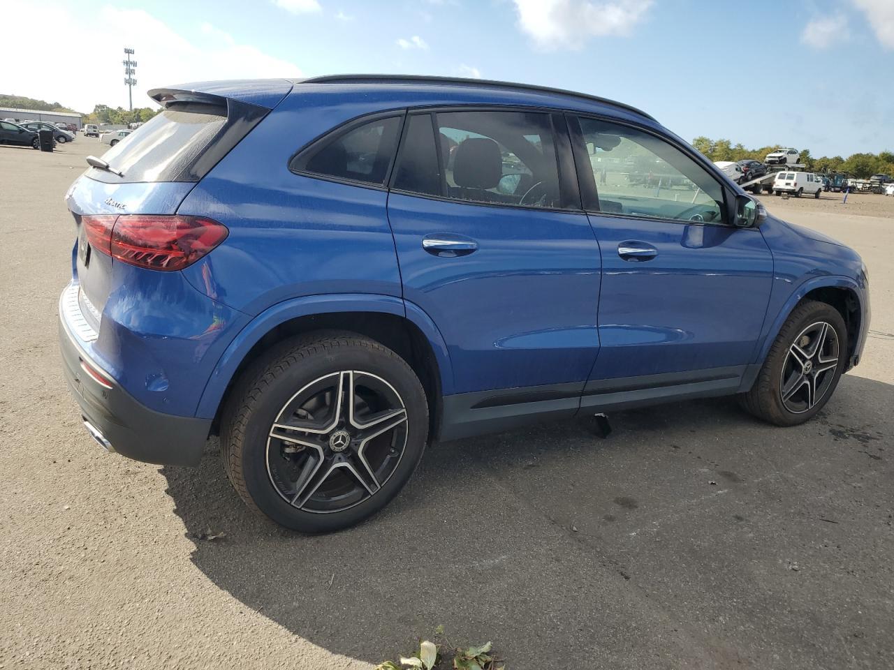 2022 Mercedes-Benz Glc 300 4Matic - Image 3
