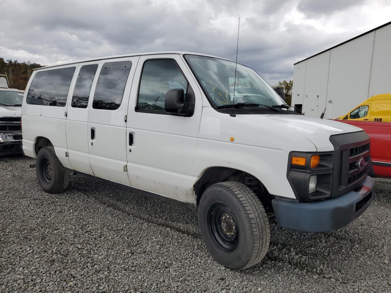 2012 Ford Econoline E250 Van - Image 4