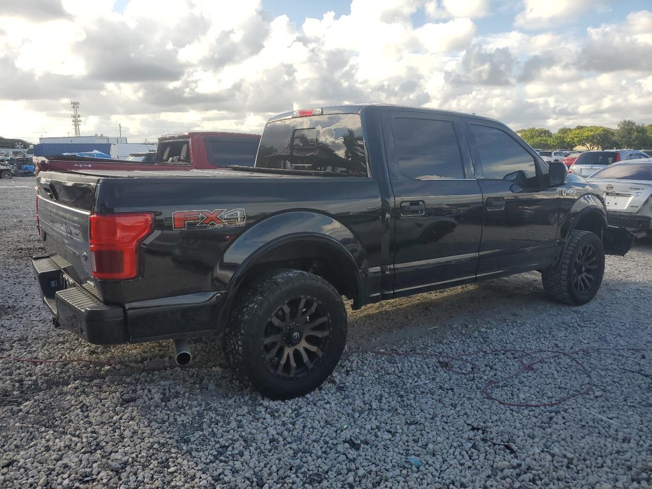 2018 Ford F150 Supercrew - Фото 3