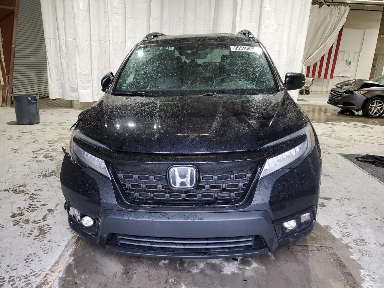 2019 Honda Passport Touring - Image 5